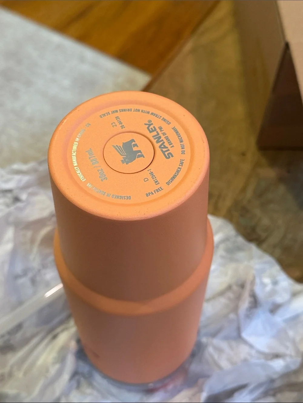 Stanley Quencher H2.0 FlowState Tumbler 30oz Hot Coral Orange Peach 10-10827-803